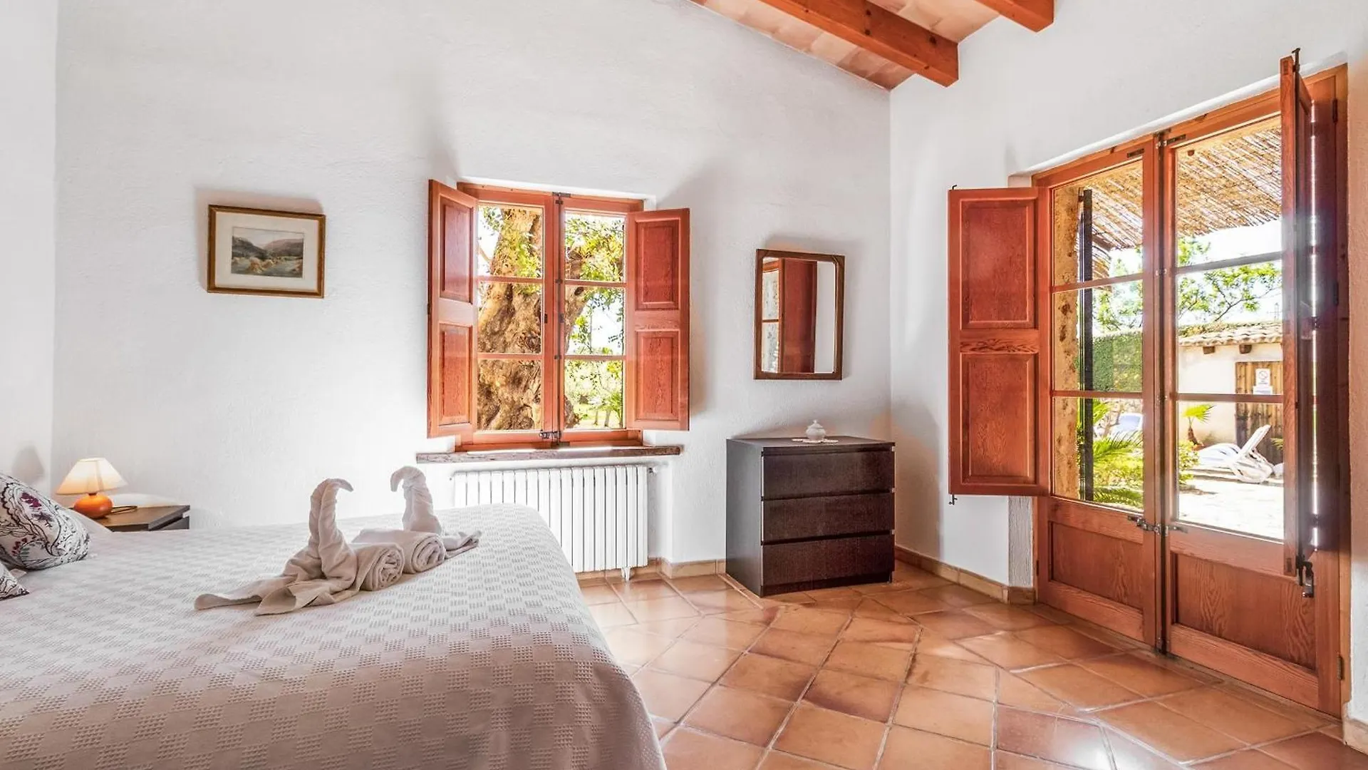 Beautiful Pollensa Villa 4 Bedrooms Villa Bennassar Mountainside Views Short Drive To Town Beach Pollença