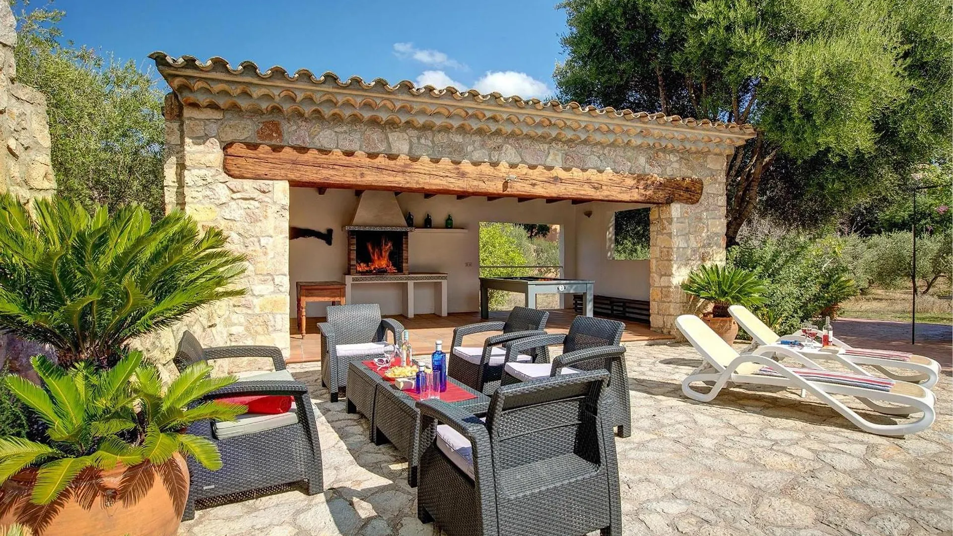 Beautiful Pollensa Villa 4 Bedrooms Villa Bennassar Mountainside Views Short Drive To Town Beach