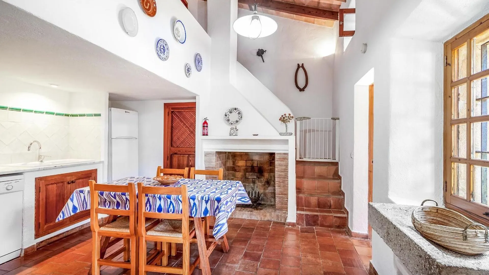 Beautiful Pollensa Villa 4 Bedrooms Villa Bennassar Mountainside Views Short Drive To Town Beach Pollenca