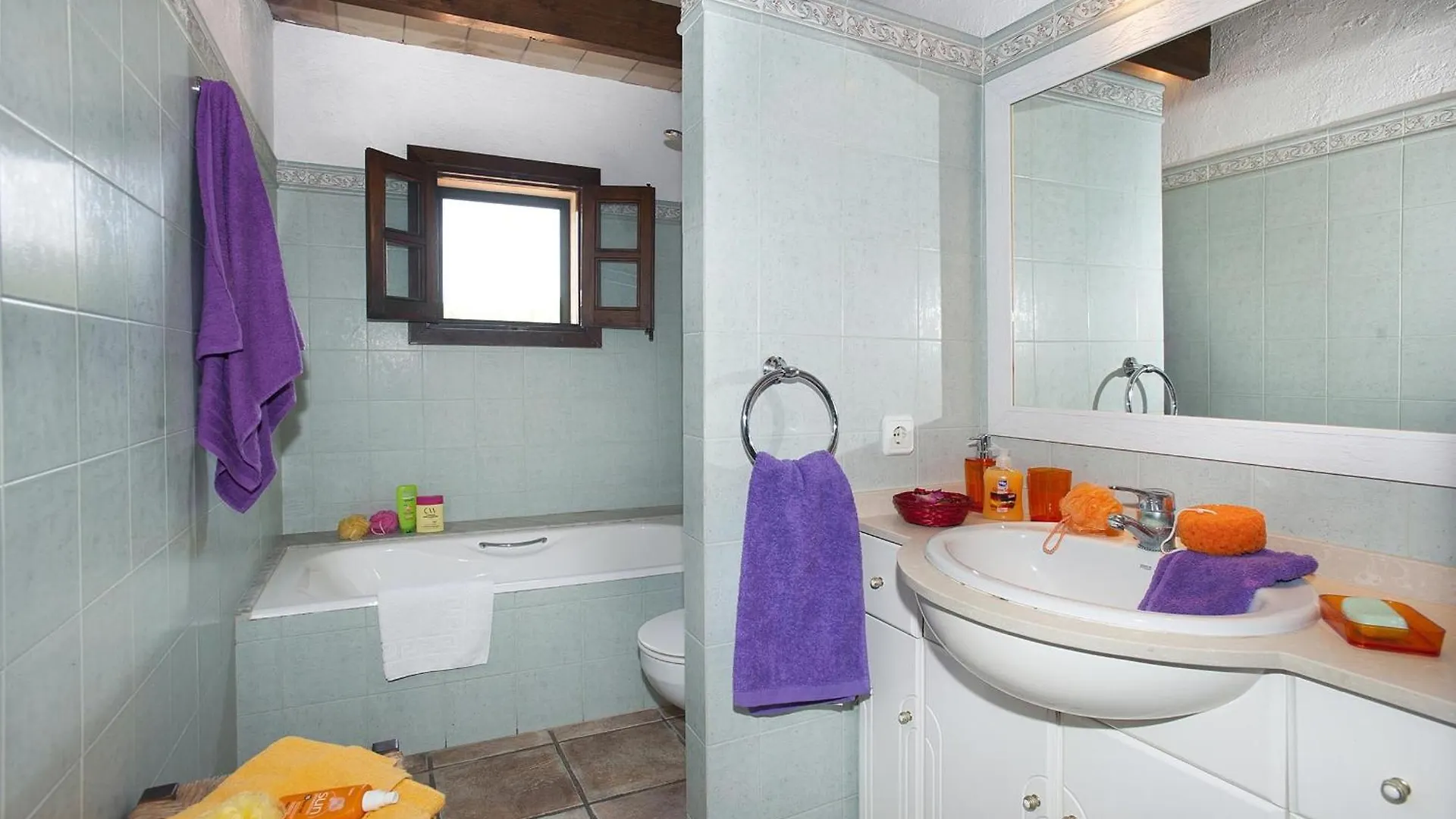 Beautiful Pollensa Villa 4 Bedrooms Villa Bennassar Mountainside Views Short Drive To Town Beach 0*, Pollenca Spain