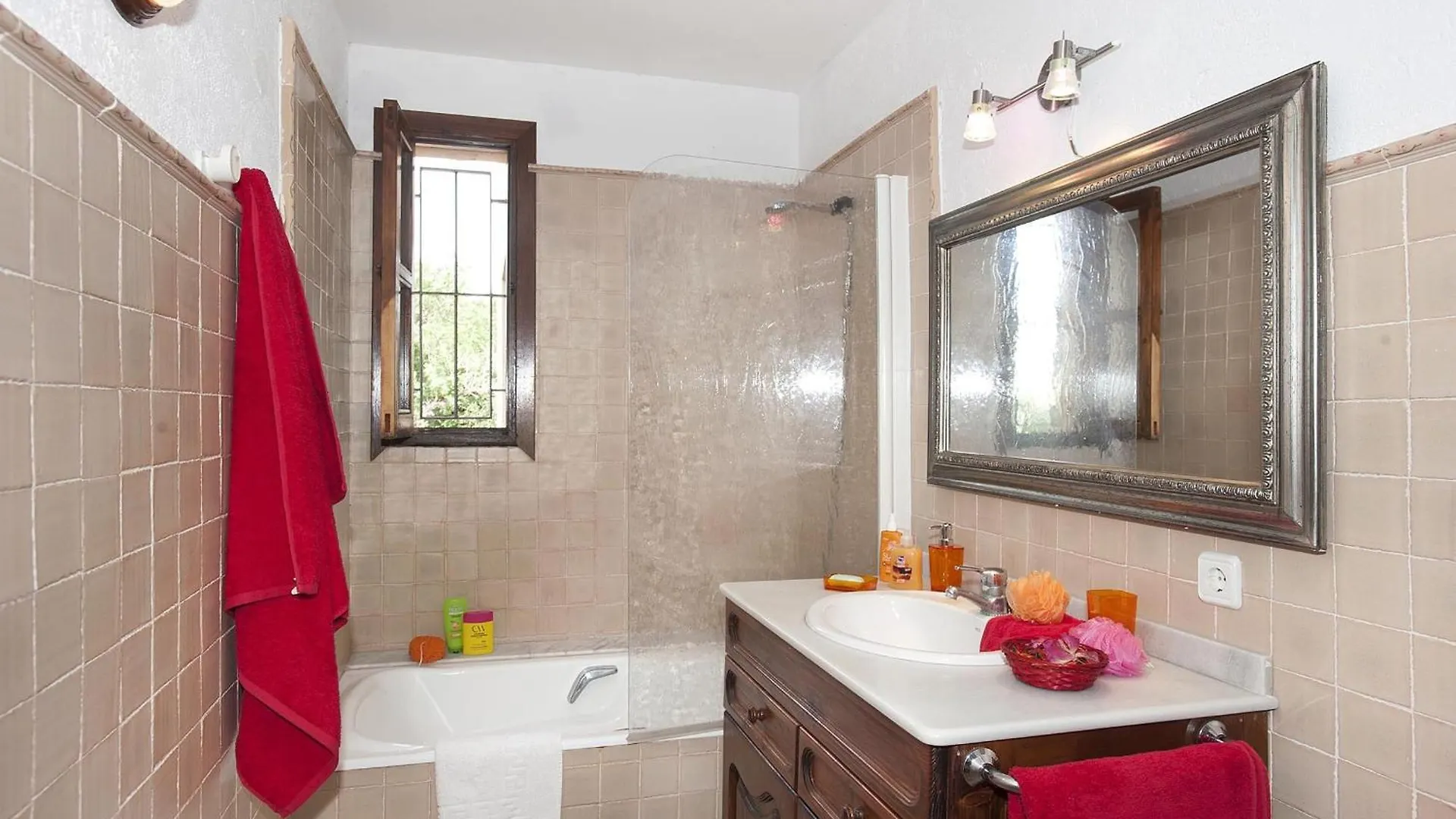 Beautiful Pollensa Villa 4 Bedrooms Villa Bennassar Mountainside Views Short Drive To Town Beach Pollenca