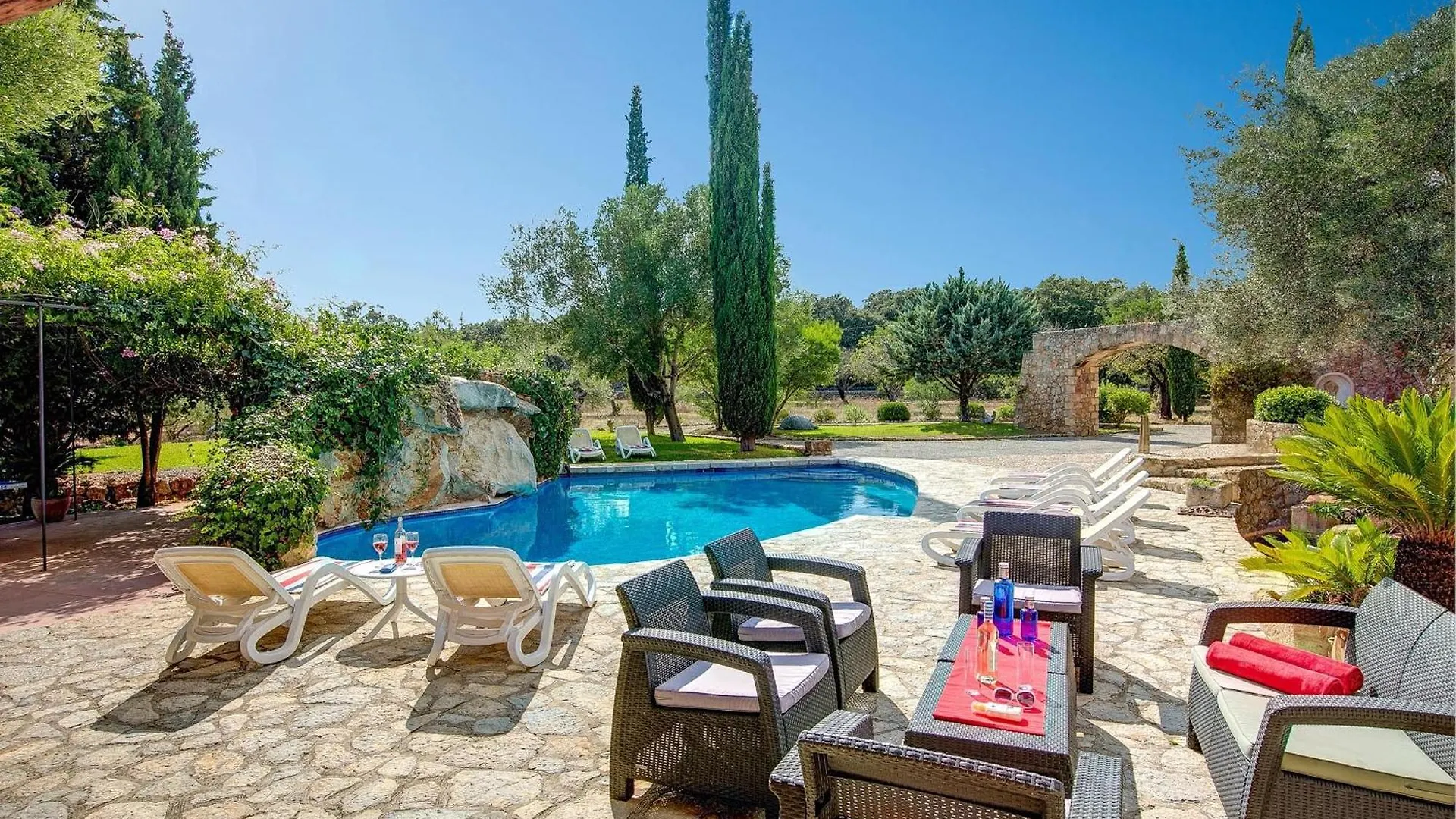 Beautiful Pollensa Villa 4 Bedrooms Villa Bennassar Mountainside Views Short Drive To Town Beach